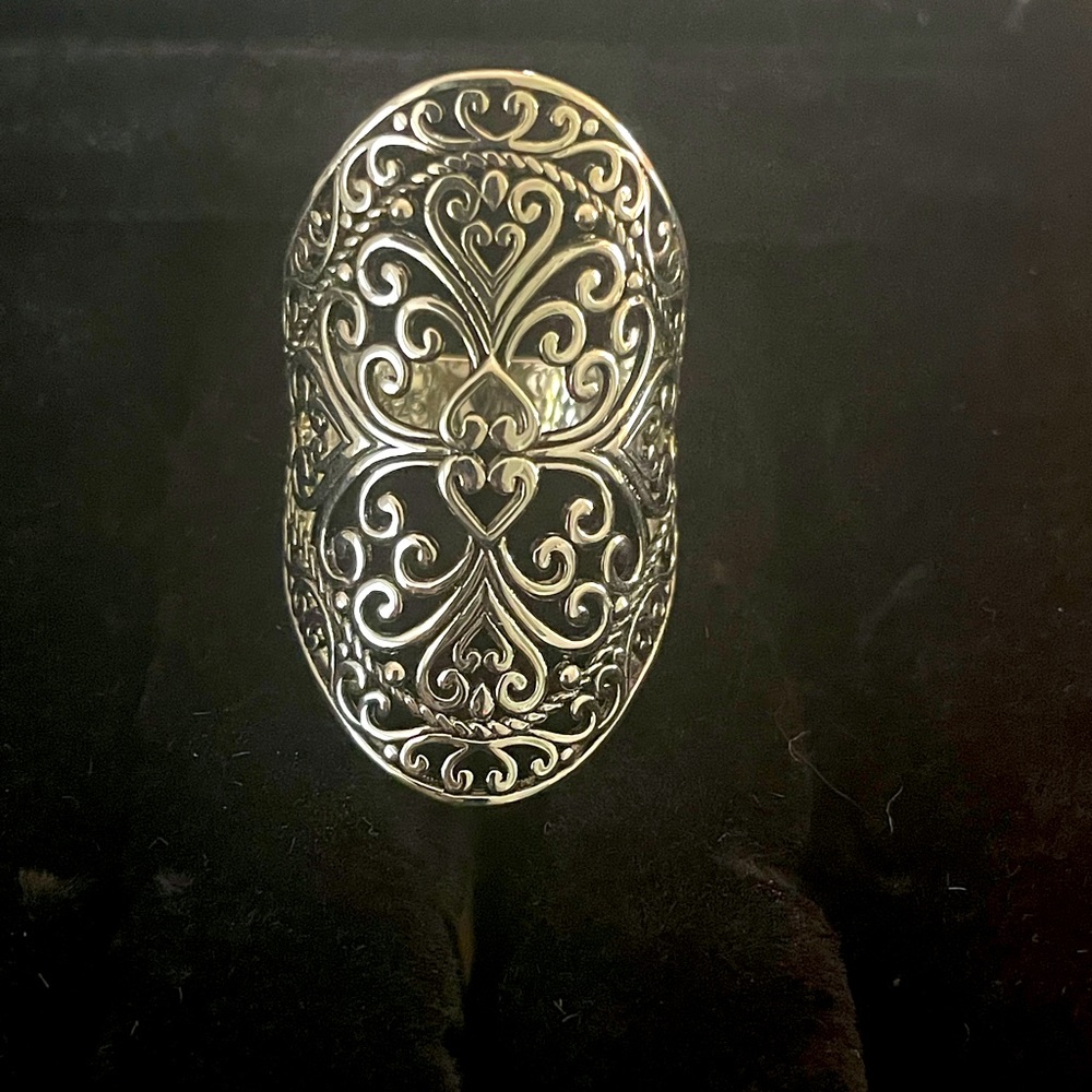 Gorgeous filigree sterling silver ring.